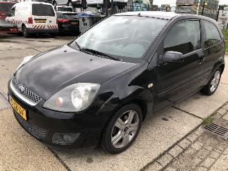 Ford Fiesta 13i Airco picture 2
