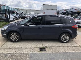 Unfallwagen Ford S-Max 1.6i 118kW 7 persoons 2016/1