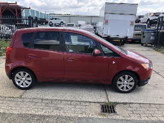 Unfallwagen Mitsubishi Colt 13i 70kW E5 Airco 2011/8