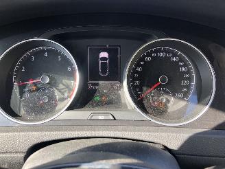 Volkswagen Golf 1.0tsi 85kW E6 Variant 27000 km!! picture 7