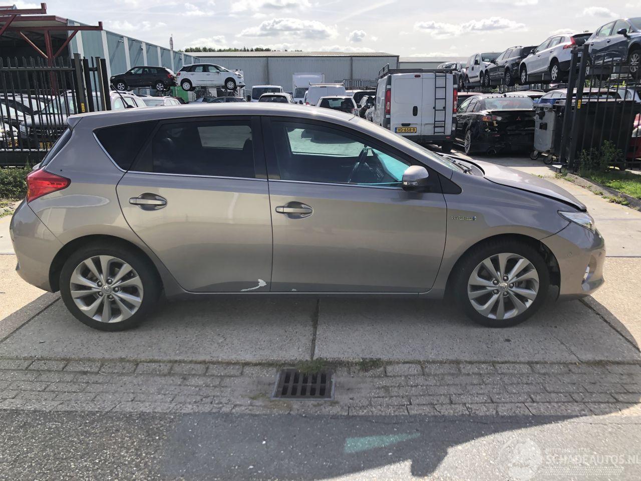 Toyota Auris 1.8 Hybrid Executive Automaat