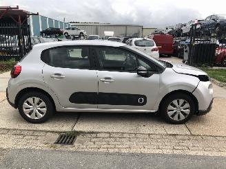 krockskadad bil auto Citroën C3 12i 60kW NAVI 2017/10