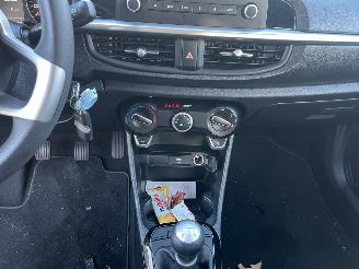 Kia Picanto  picture 13