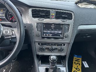 Volkswagen Golf 1.0 tsi picture 12