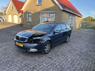 Damaged car Skoda Octavia 1.2 tsi 2012/1