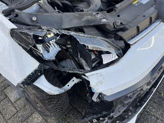 Volkswagen Up! Weinig km !! picture 30