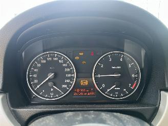 BMW 3-serie 318i nieuwe distributie ketting en klepseals !! picture 12