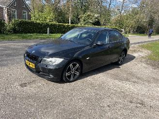 Coche accidentado BMW 3-serie 318i nieuwe distributie ketting en klepseals !! 2008/5