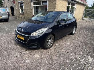 Unfallwagen Peugeot 208 1.2 puretech 2015/10