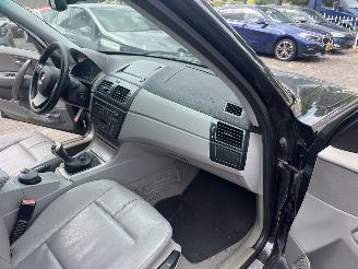 BMW X3 2.0i motorschade picture 13
