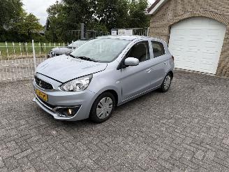 Unfallwagen Mitsubishi Space-star Weinig km !! 2019/10