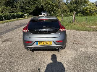 Volvo V-40 R-design 1.5 t3 Automaat weinig km !! picture 4