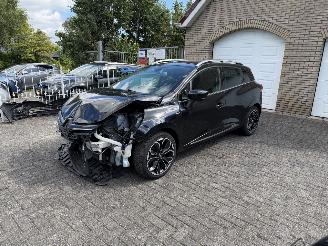 skadebil auto Renault Clio Luxe uitvoering !! Weinig km !! 2017/9