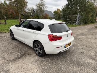 BMW 1-serie 118i picture 3