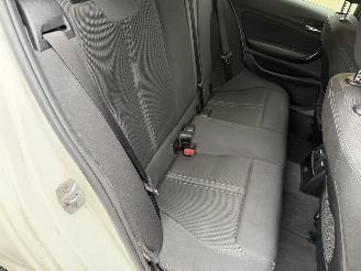 BMW 1-serie 118i picture 16