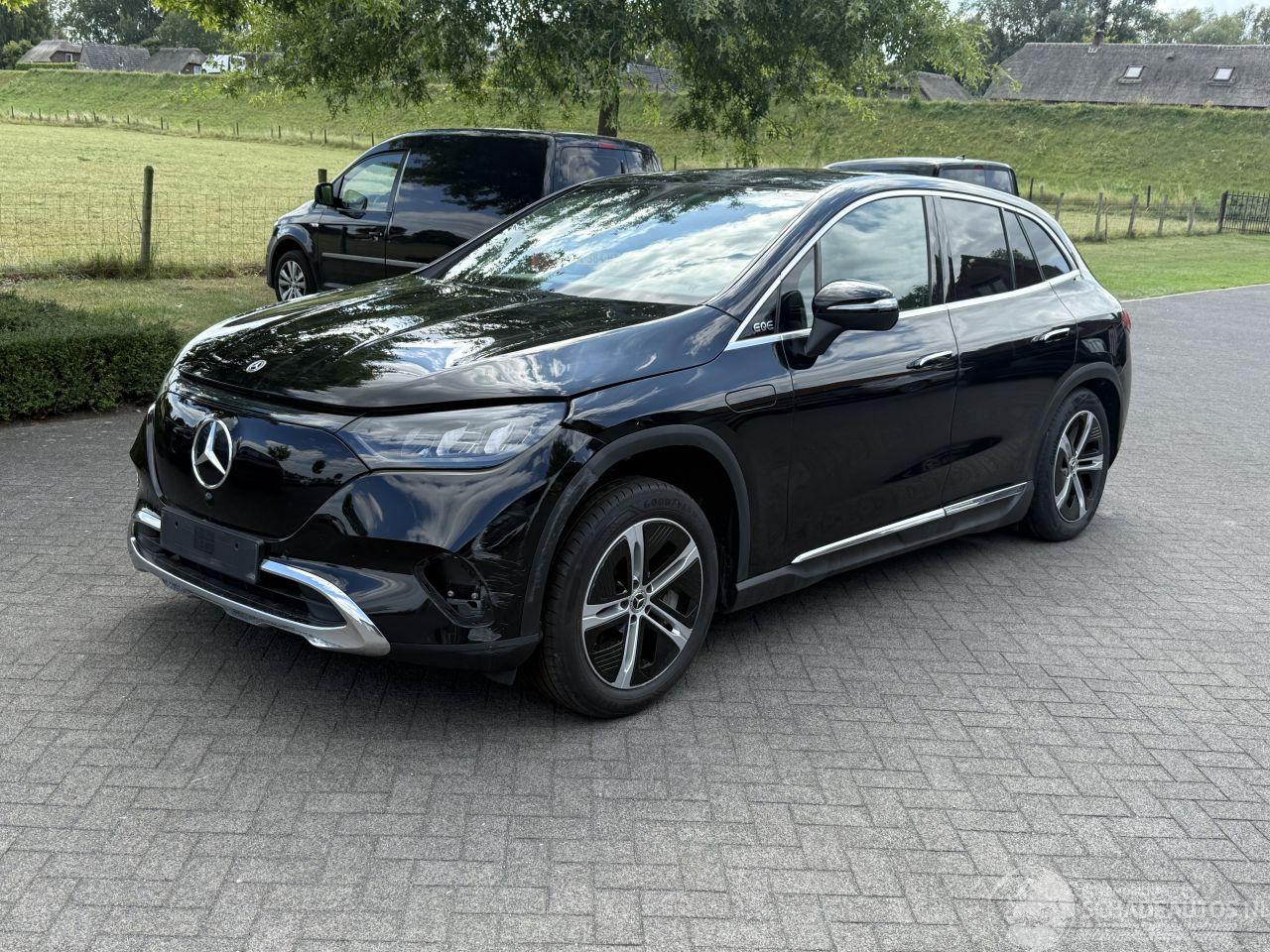 Mercedes EQE SUV 350+