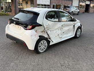 Toyota Yaris Hybrid / Automaat picture 3