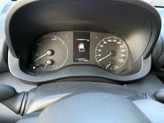 Toyota Yaris Hybrid / Automaat picture 9
