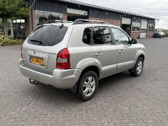 Hyundai Tucson 2.0i Style Executive picture 3