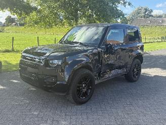 damaged passenger cars Land Rover Defender X-Dynamic / 4WD / 3.0 Diesel / Automaat / Panorama 2023/7