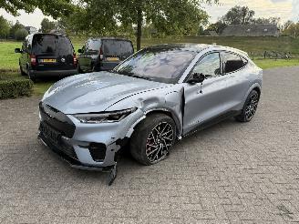 uszkodzony samochody osobowe Ford Mustang Mach-e Mach-E4X GT / 98 kWh / Panorama / Automaat 2023/9