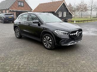 Mercedes GLA Panorama / Automaat picture 2