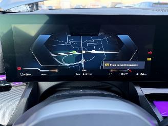 BMW i5 Touring EDRIVE40 / M-Sport / Pano / Leer picture 12