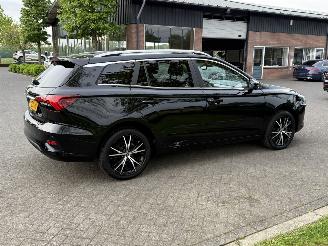 MG MG5 Electric Long Range Luxury 61 kWh picture 3