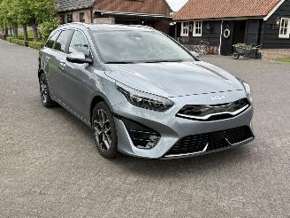 Kia Ceed Plug-in Hybride / Leer / Automaat picture 3