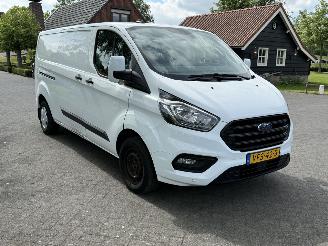 Ford Transit Custom 300 2.0 TDCI L2H1 picture 3