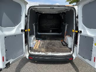 Ford Transit Custom 300 2.0 TDCI L2H1 picture 9