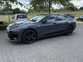 krockskadad bil auto Audi A6 Sportback e-tron S-edition 83 kWh 2025/8