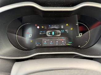 MG ZS EV Long Range Luxury 70 kWh / Panorama / Leer picture 16