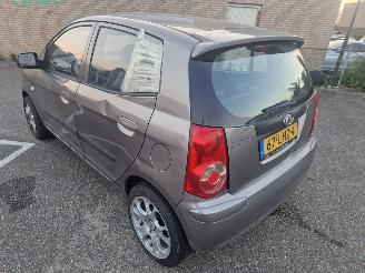 Kia Picanto 1.0 X PECT picture 5
