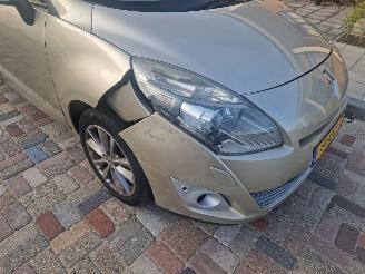 Renault Grand-scenic 2.0 PRIVILEGE AUTOMAAT picture 3