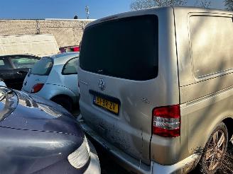 Volkswagen Transporter 2.5 TDI 300 DUBBEL CABINE picture 4