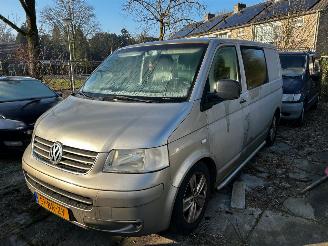 Volkswagen Transporter 2.5 TDI 300 DUBBEL CABINE picture 2