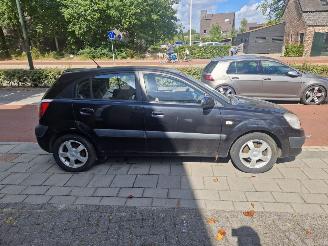 Kia Rio 1.4L picture 7