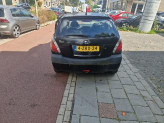 Kia Rio 1.4L picture 4