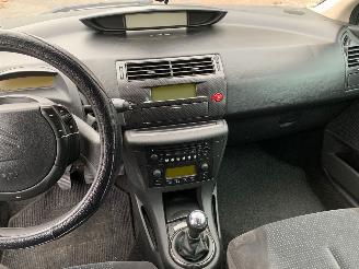 Citroën C4 1.4 16V IMAGE picture 20
