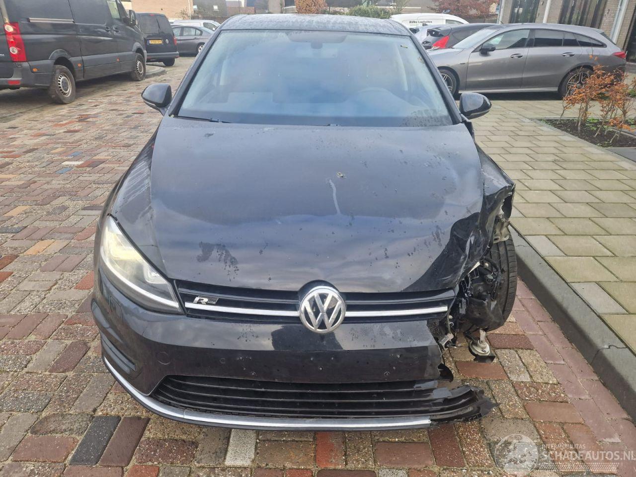 Volkswagen Golf 1.4 TSI EDITION R