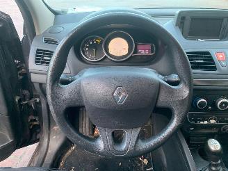 Renault Mégane 1.6 EXPRESSION picture 12