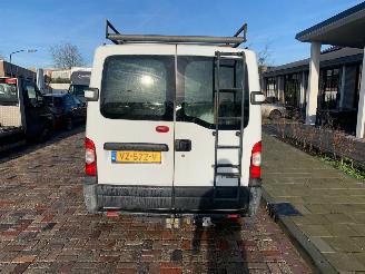 Renault Master T28 2.5 DCI picture 4