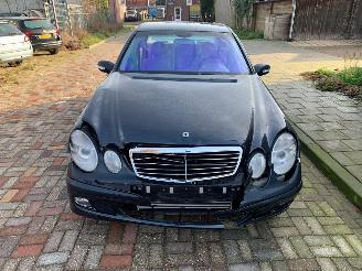 skadebil auto Mercedes E-klasse 200 KOMPRESSOR 2003/1