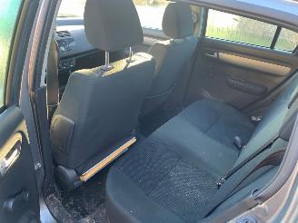 Suzuki Swift 1.5 exclusive picture 9