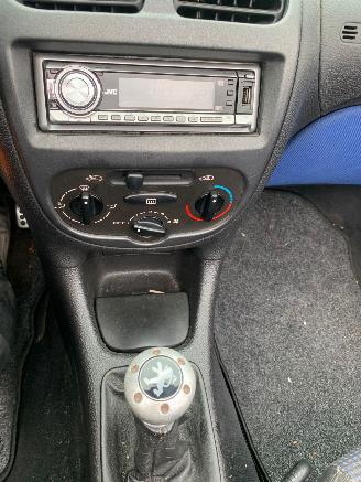 Peugeot 206 1.6 16V CABRIO picture 14