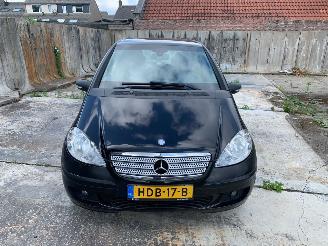 Damaged car Mercedes A-klasse a 150 2007/2