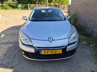 Unfallwagen Renault Mégane AUTOMAAT  1.5 DCI 2012/8