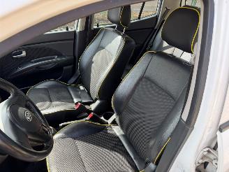 Kia Picanto 1.1 R-SPORT picture 18