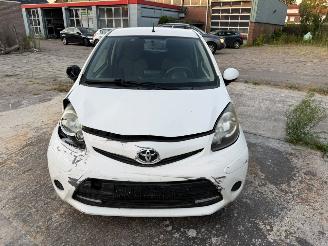 Unfallwagen Toyota Aygo 1.0 VVT-i 2013/8